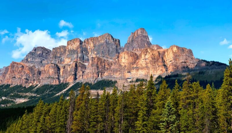 Mountains_Jaysee_Chan